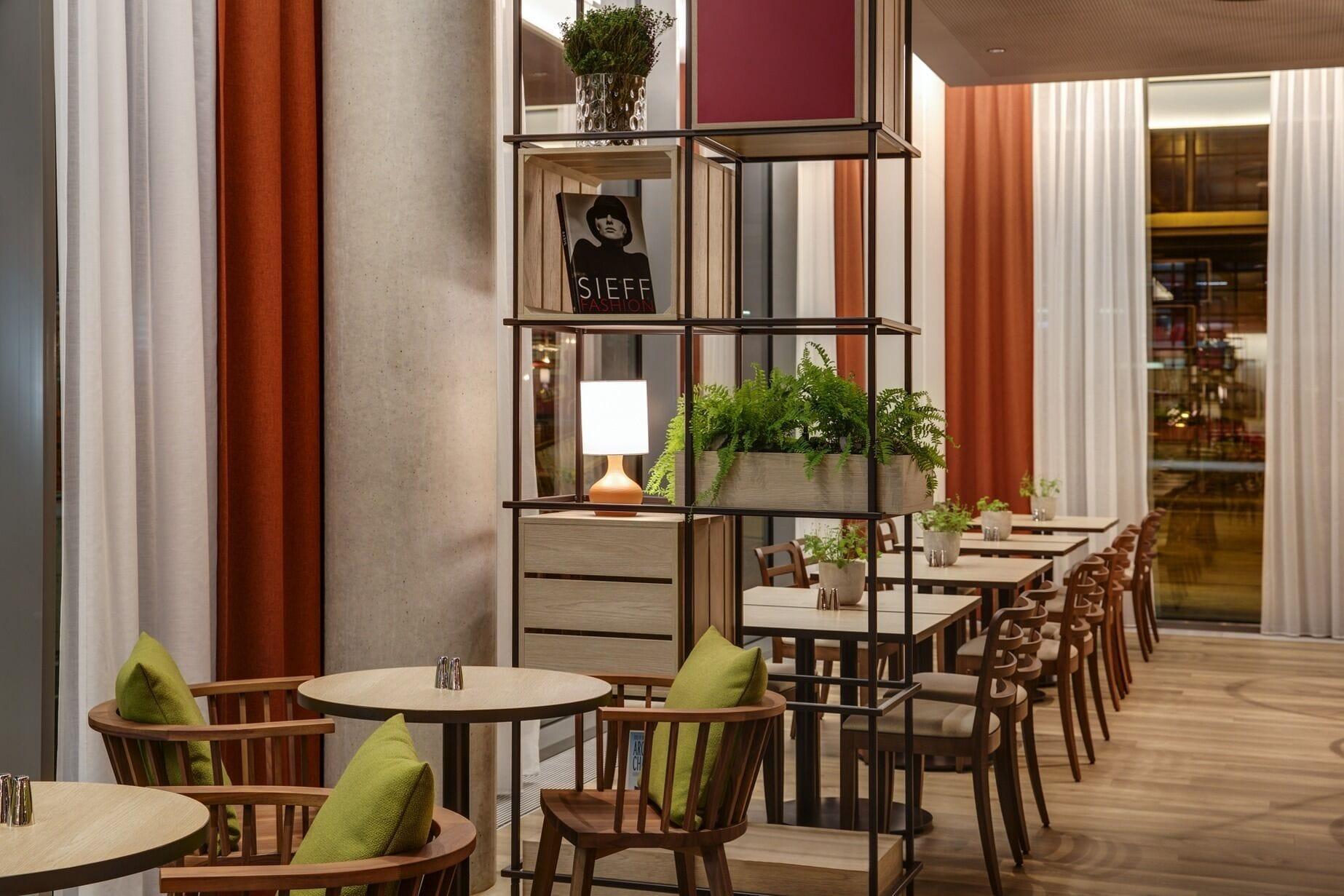 Hotel Intercityhotel Amsterdam Schiphol Airport