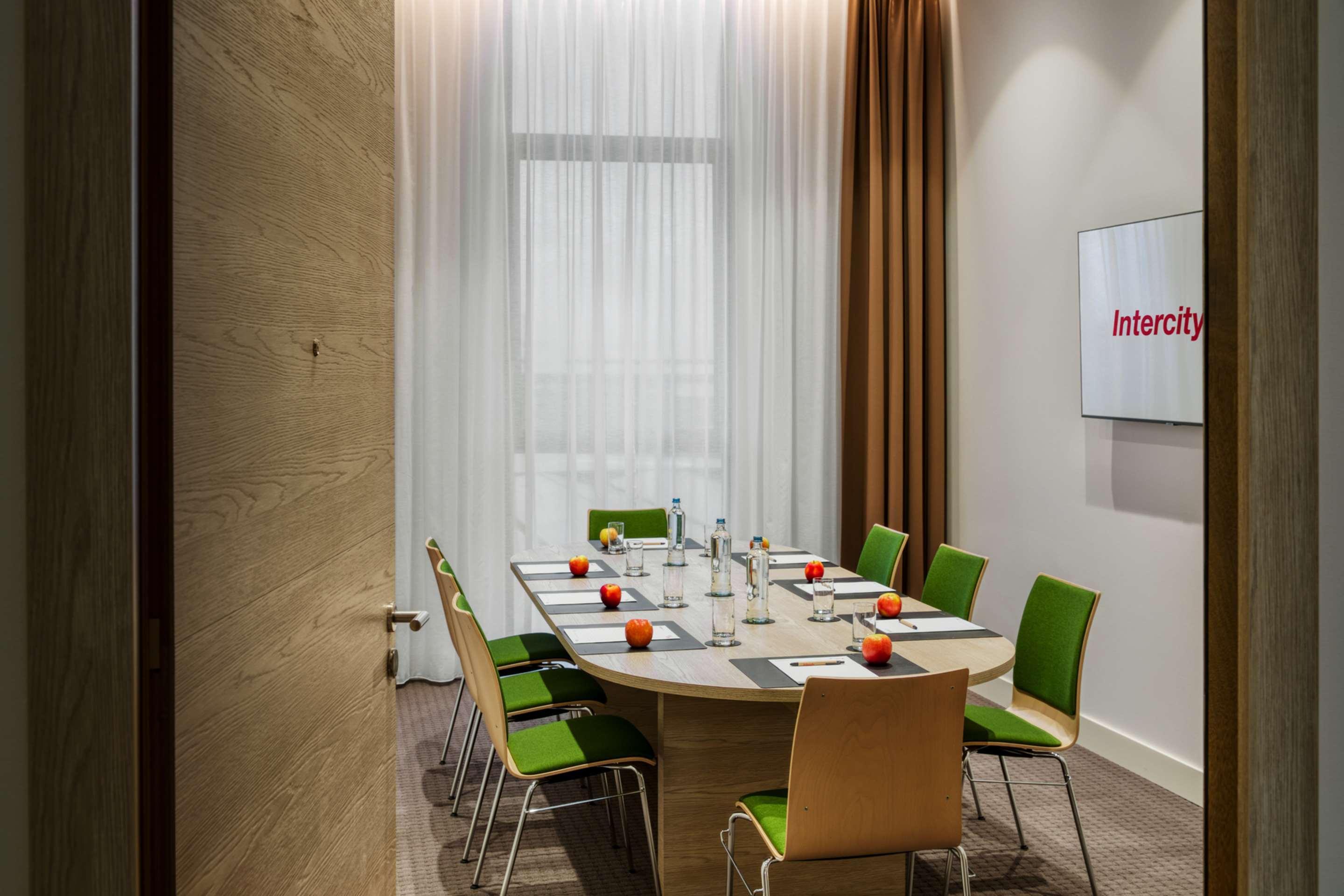 Intercityhotel Amsterdam Schiphol Airport 4* Hoofddorp