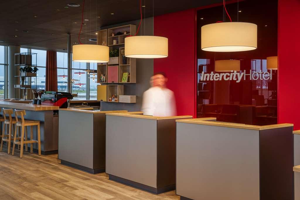 Intercityhotel Amsterdam Schiphol Airport Hotel